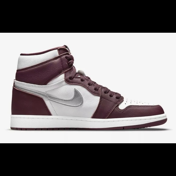 Nike Air Jordan 1 Retro High OG Bordeaux Men's Size 10.5 555088-611 NIB In Hand - Picture 4 of 7